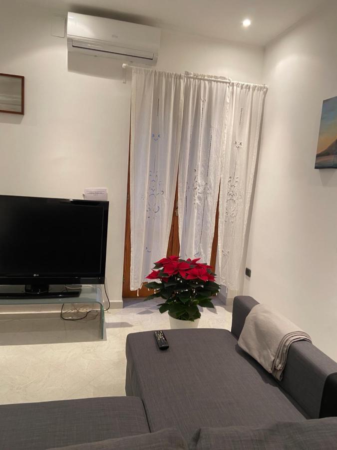 דירות פוזולי La Casa Di Giu מראה חיצוני תמונה
